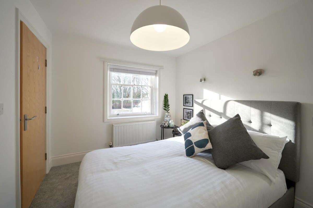 A Stylish Apartment With Parking In Preston Preston  Exteriör bild